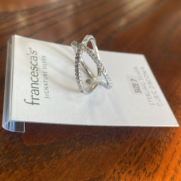 Francesca’s X Shaped Signature Silver Ring Size 7 Sterling Silver Cubic Zirconia - Picture 8 of 9